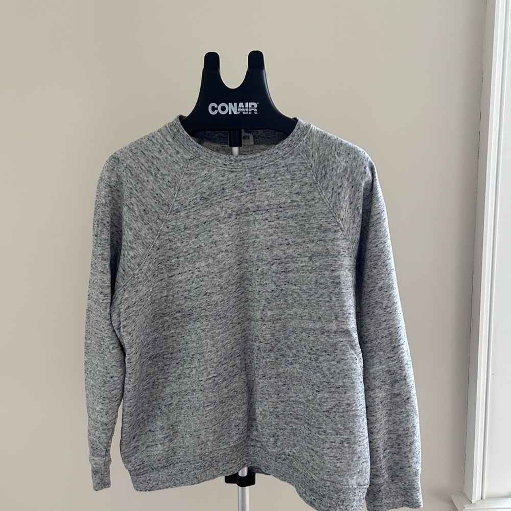 Wilfred Sweatshirt